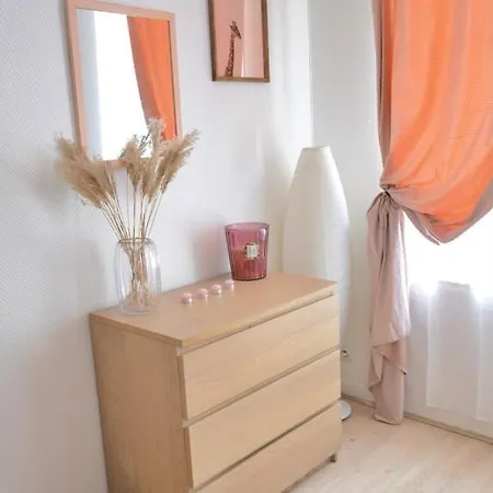 Appartement Le Petit Trianon, Parc Du Chateau *